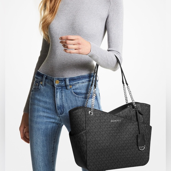 MICHAEL M KORS Black Jet Set Signature Saffiano Travel Tote - Picture 1 of 5